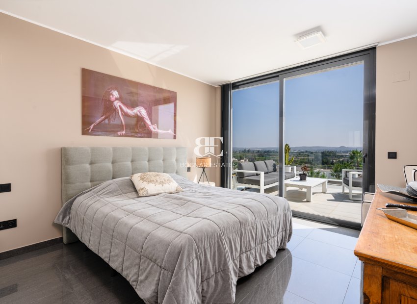 Resale - Villa -
San Fulgencio - La Marina