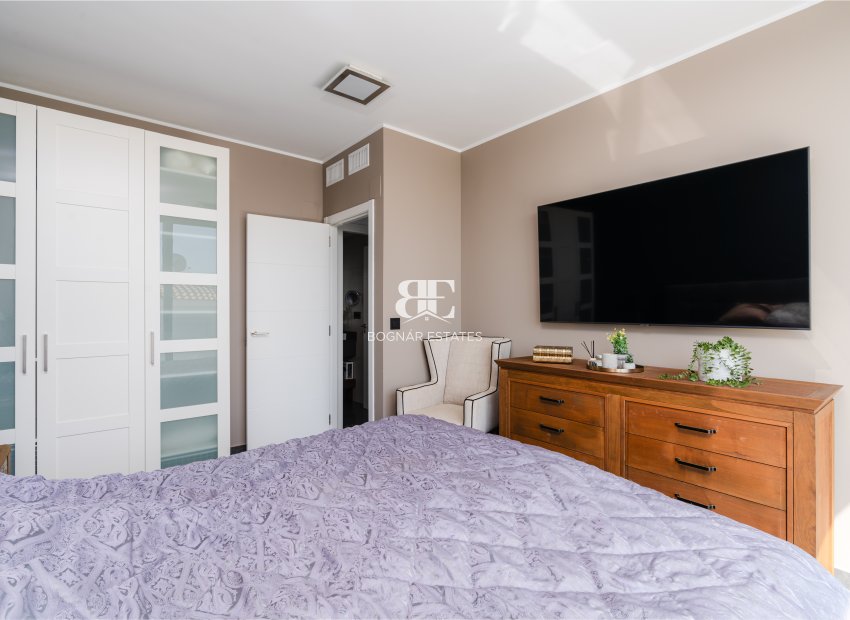 Resale - Villa -
San Fulgencio - La Marina