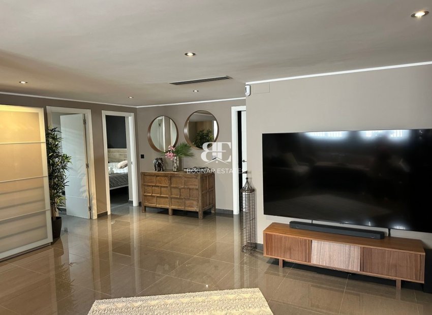 Resale - Villa -
San Fulgencio - La Marina