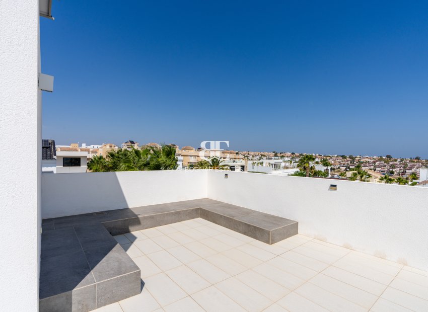 Resale - Villa -
San Fulgencio - La Marina