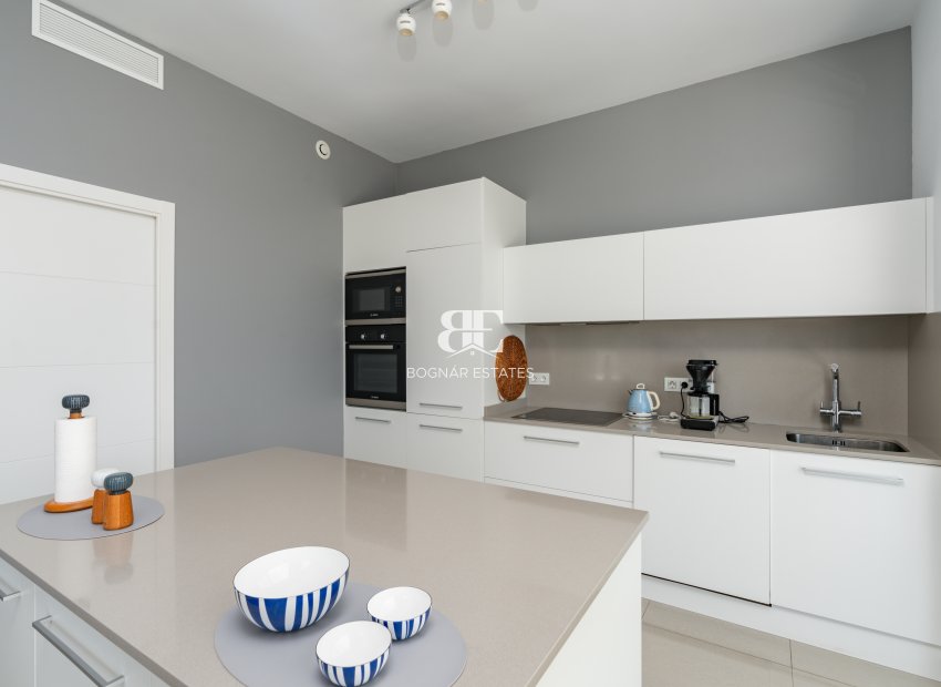 Resale - Villa -
San Fulgencio - La Marina