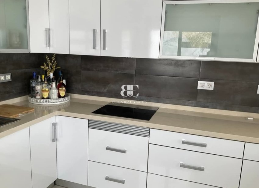 Resale - Villa -
San Fulgencio - Urbanización La Marina