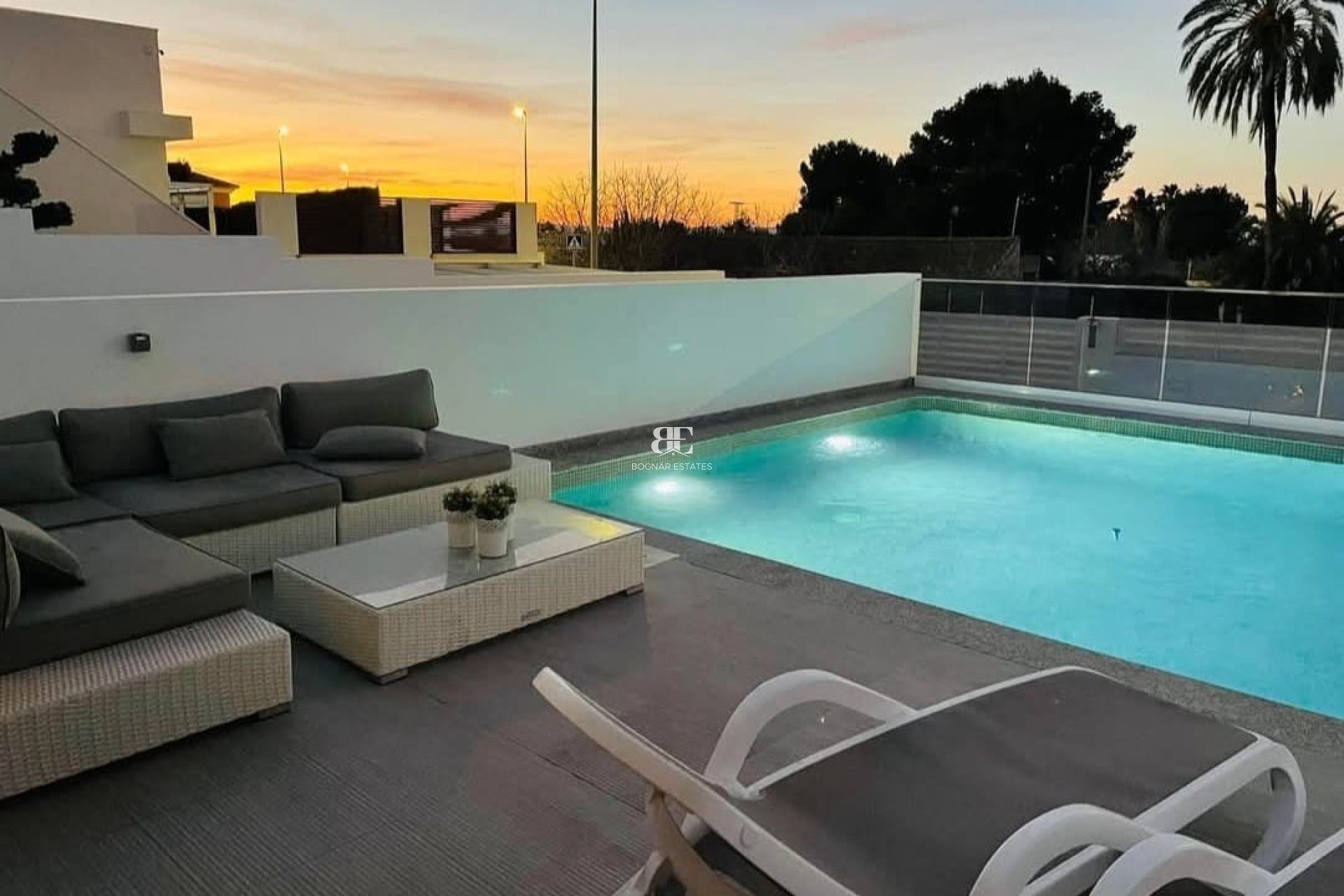 Resale - Villa -
San Fulgencio - Urbanización La Marina