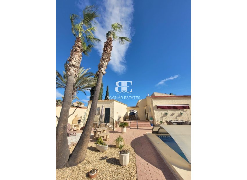 Resale - Villa -
San Fulgencio - Urbanización La Marina