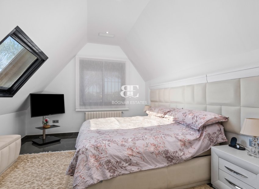 Resale - Villa -
San Juan - Frank Espinós