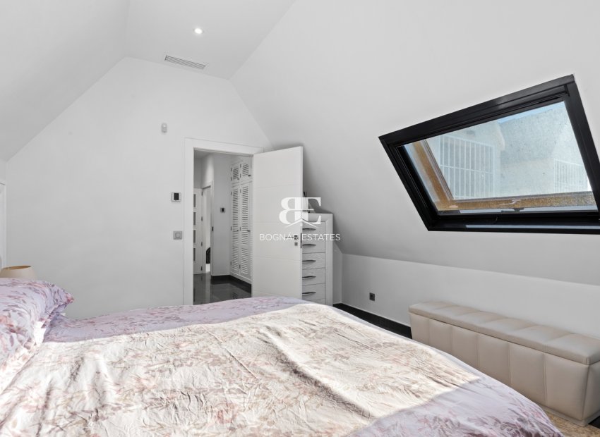 Resale - Villa -
San Juan - Frank Espinós