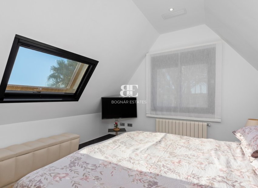 Resale - Villa -
San Juan - Frank Espinós