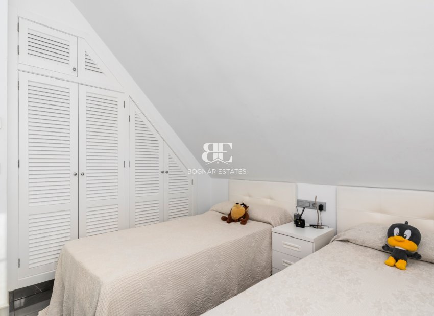 Resale - Villa -
San Juan - Frank Espinós