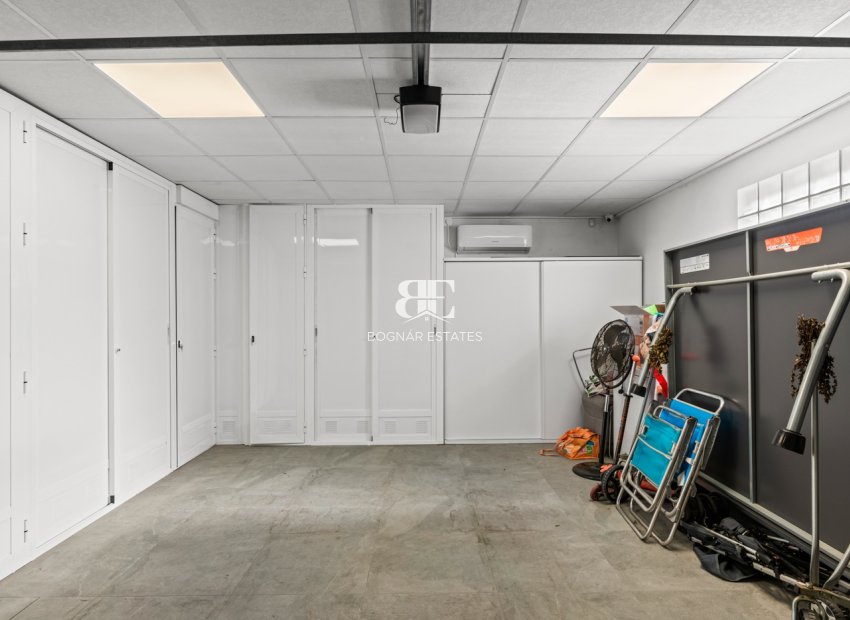 Resale - Villa -
San Juan - Frank Espinós