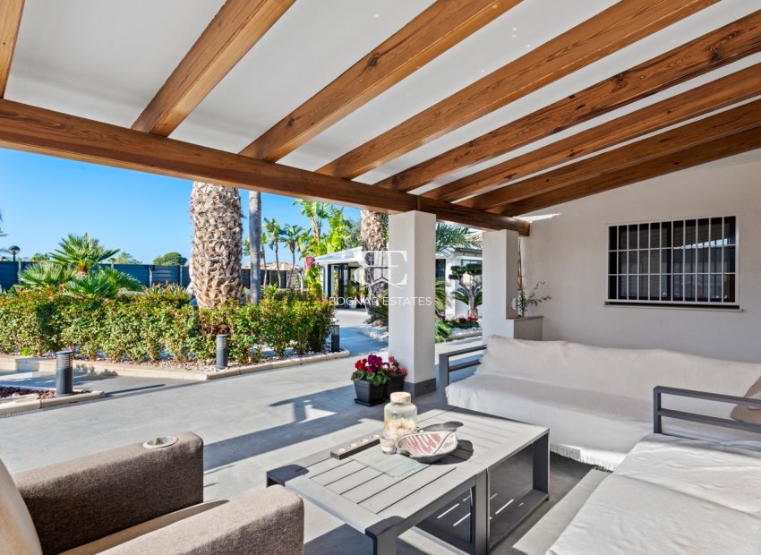 Resale - Villa -
San Juan - Frank Espinós