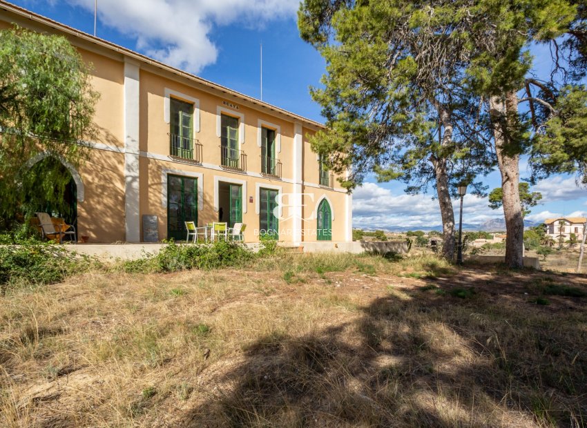Resale - Villa -
San Juan - San Juan de Alicante