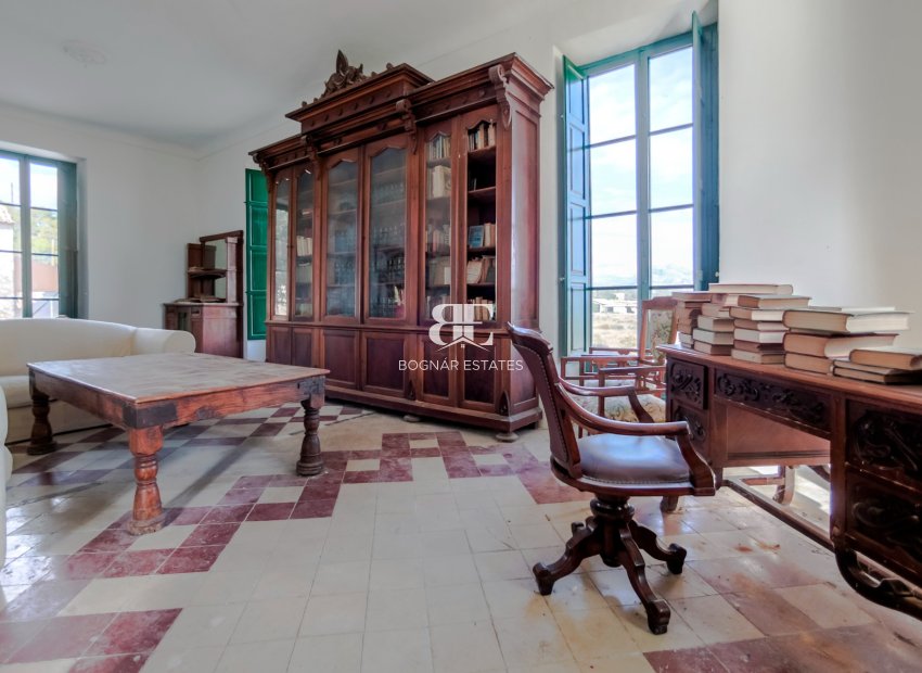 Resale - Villa -
San Juan - San Juan de Alicante
