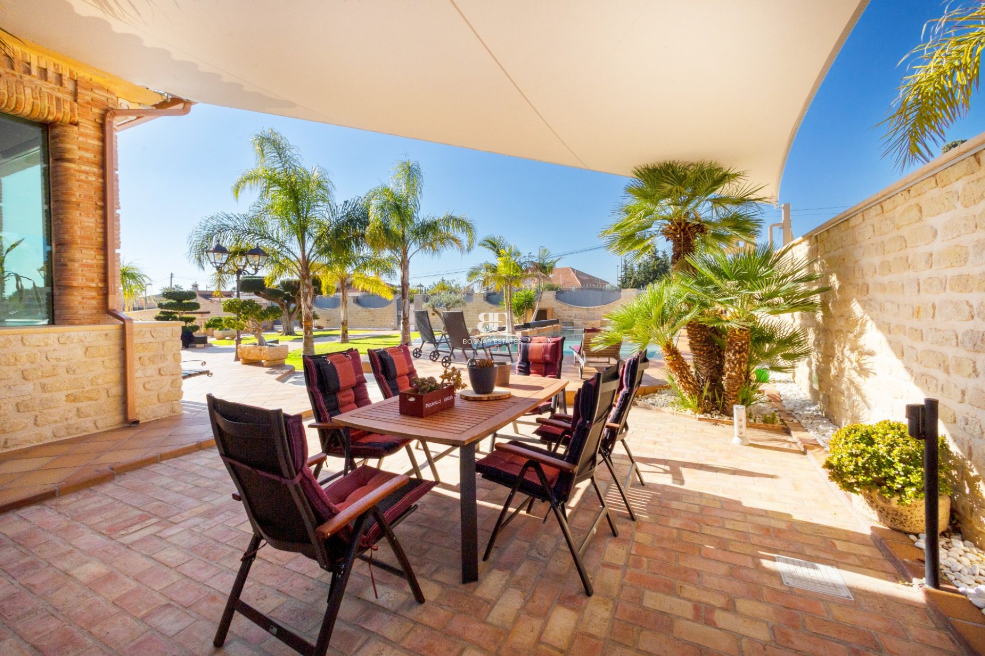 Resale - Villa -
San Vicente del Raspeig - Los Girasoles