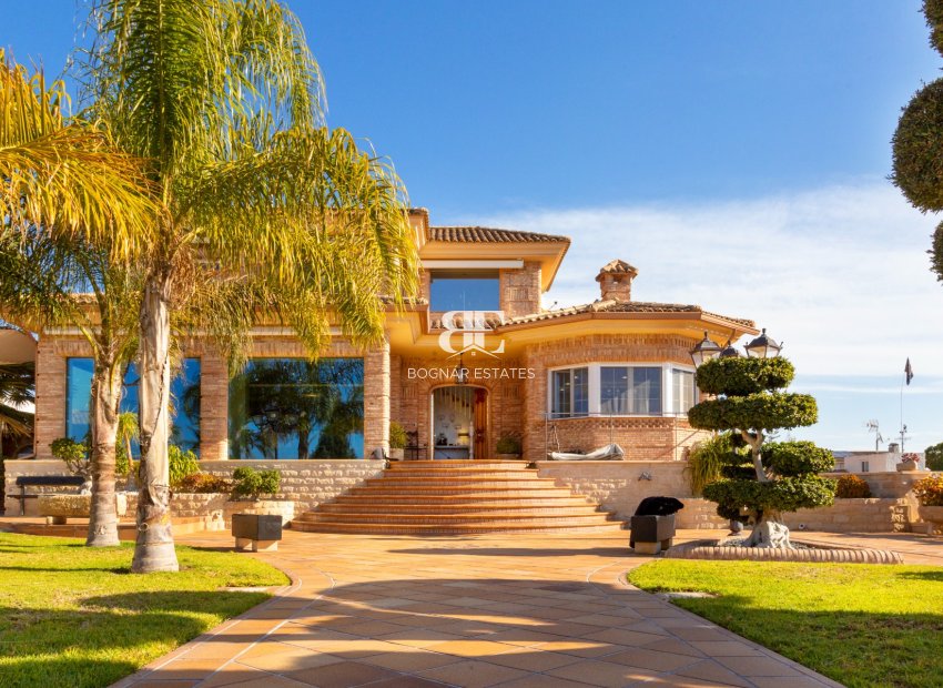 Resale - Villa -
San Vicente del Raspeig - Los Girasoles