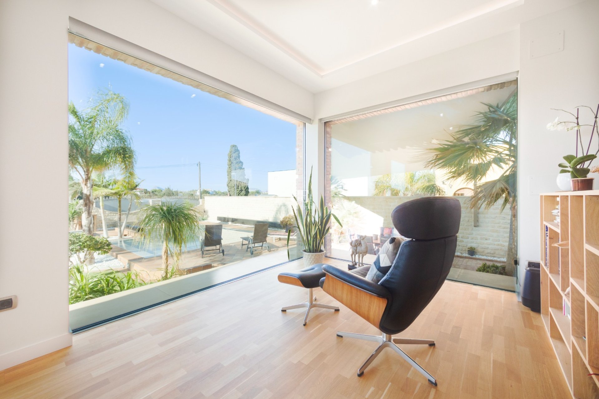 Resale - Villa -
San Vicente del Raspeig - Los Girasoles