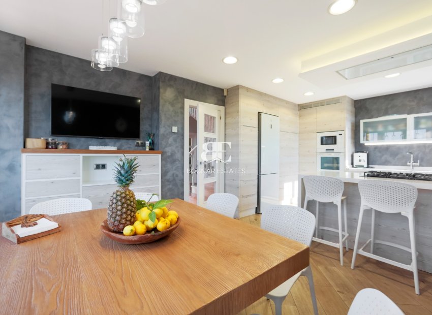 Resale - Villa -
San Vicente del Raspeig - Los Girasoles