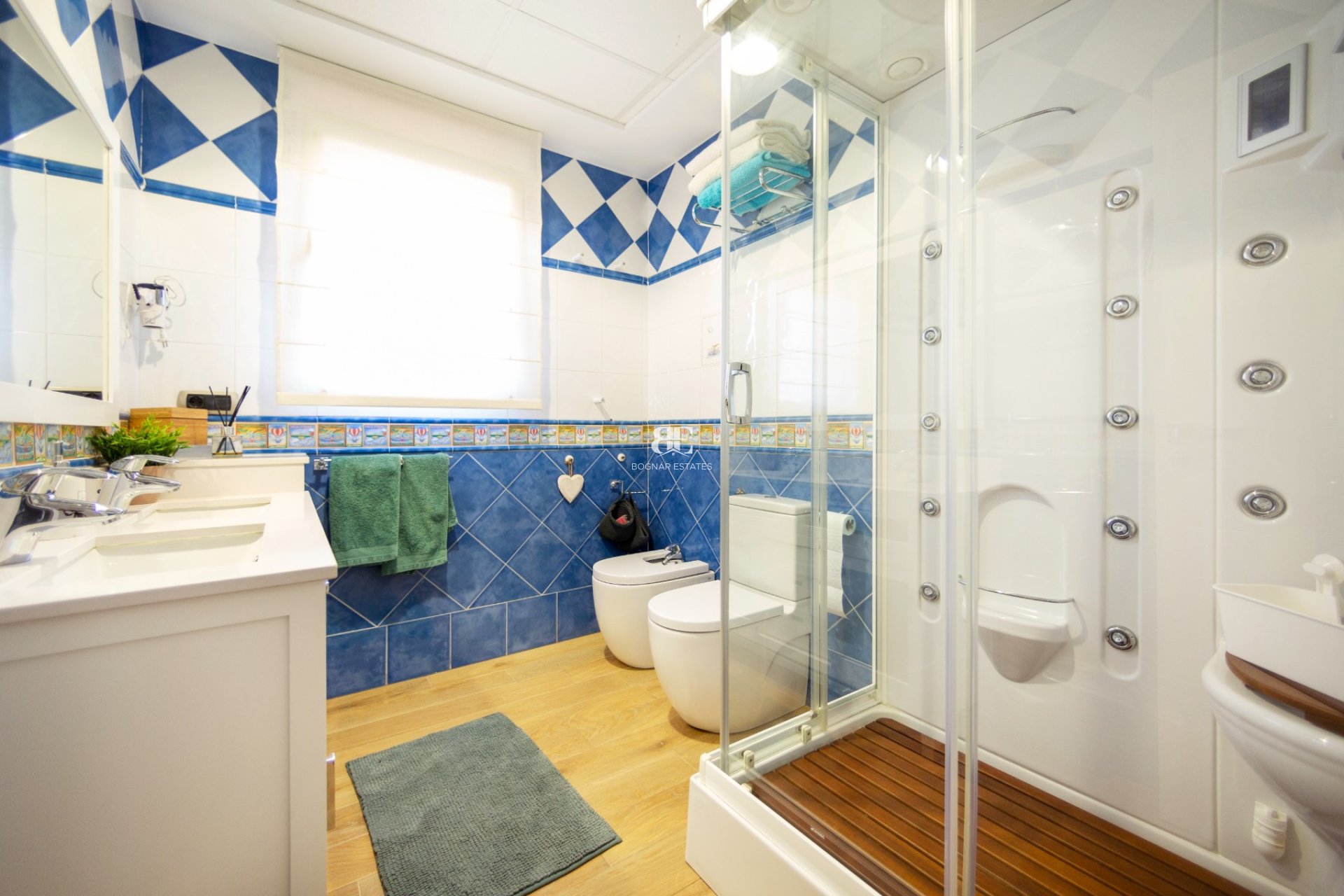 Resale - Villa -
San Vicente del Raspeig - Los Girasoles