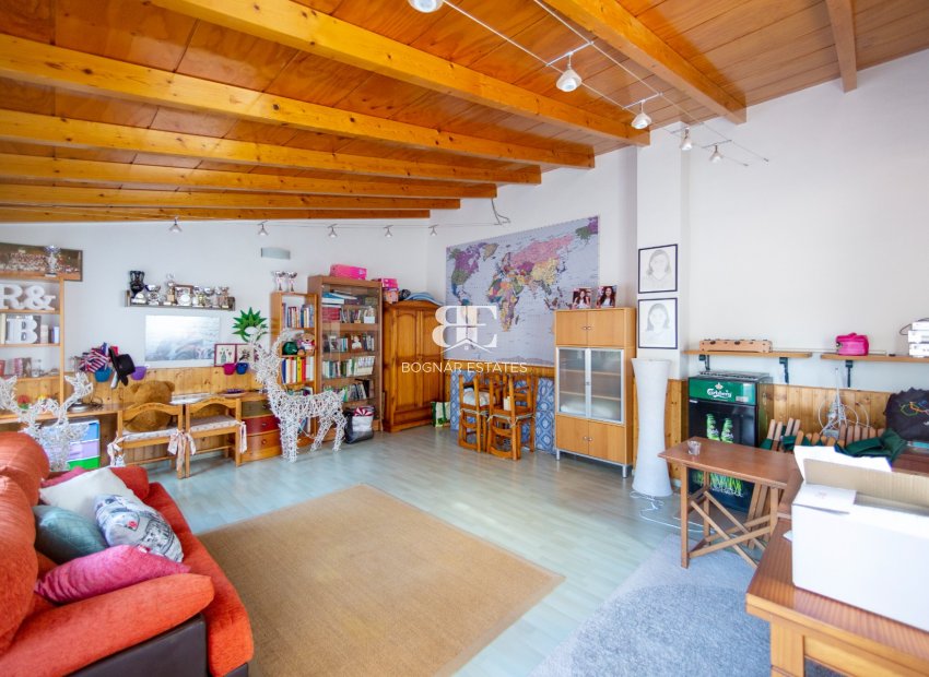 Resale - Villa -
San Vicente del Raspeig - Los Girasoles