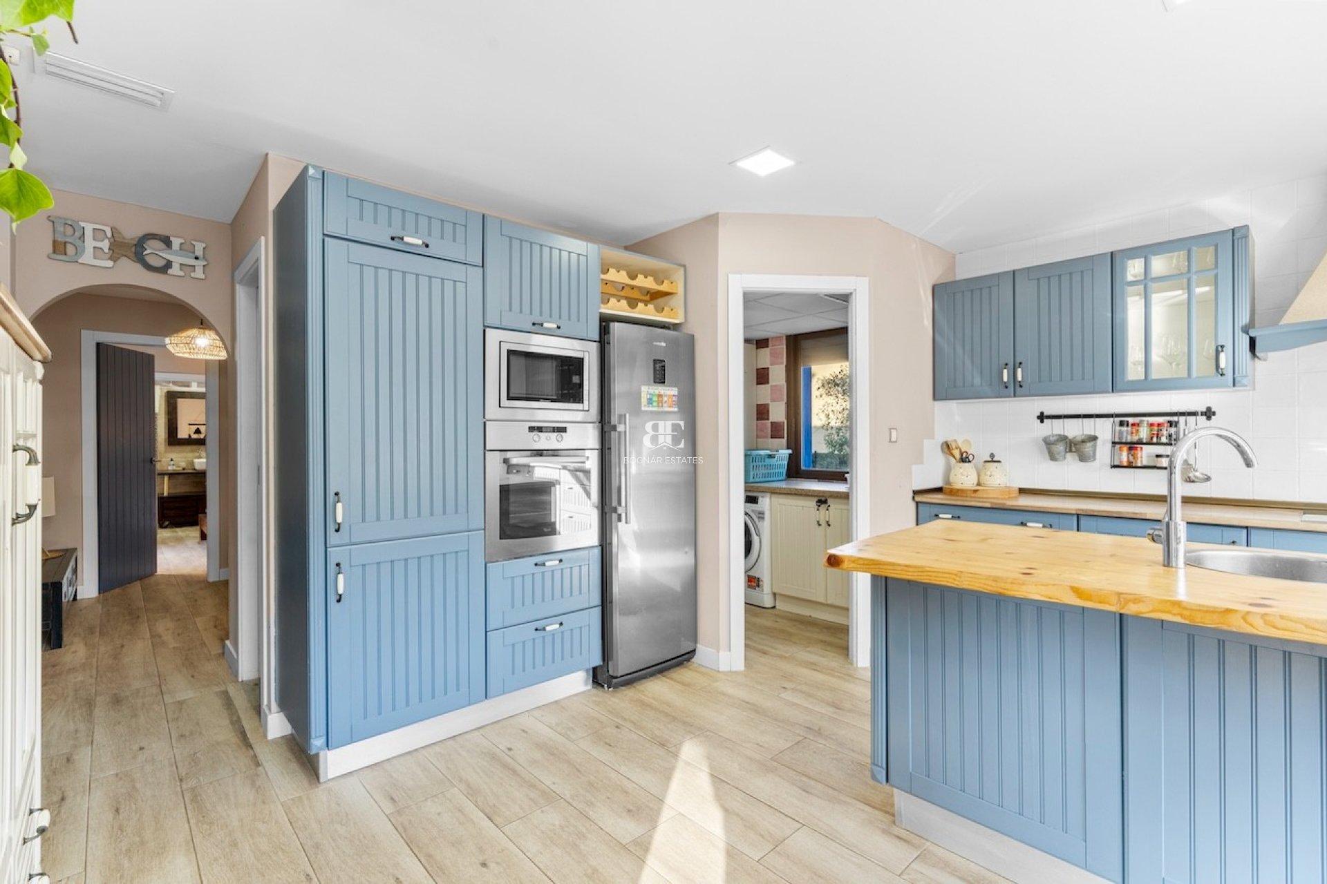 Resale - Villa -
Santa Pola - El Poble Llevanti