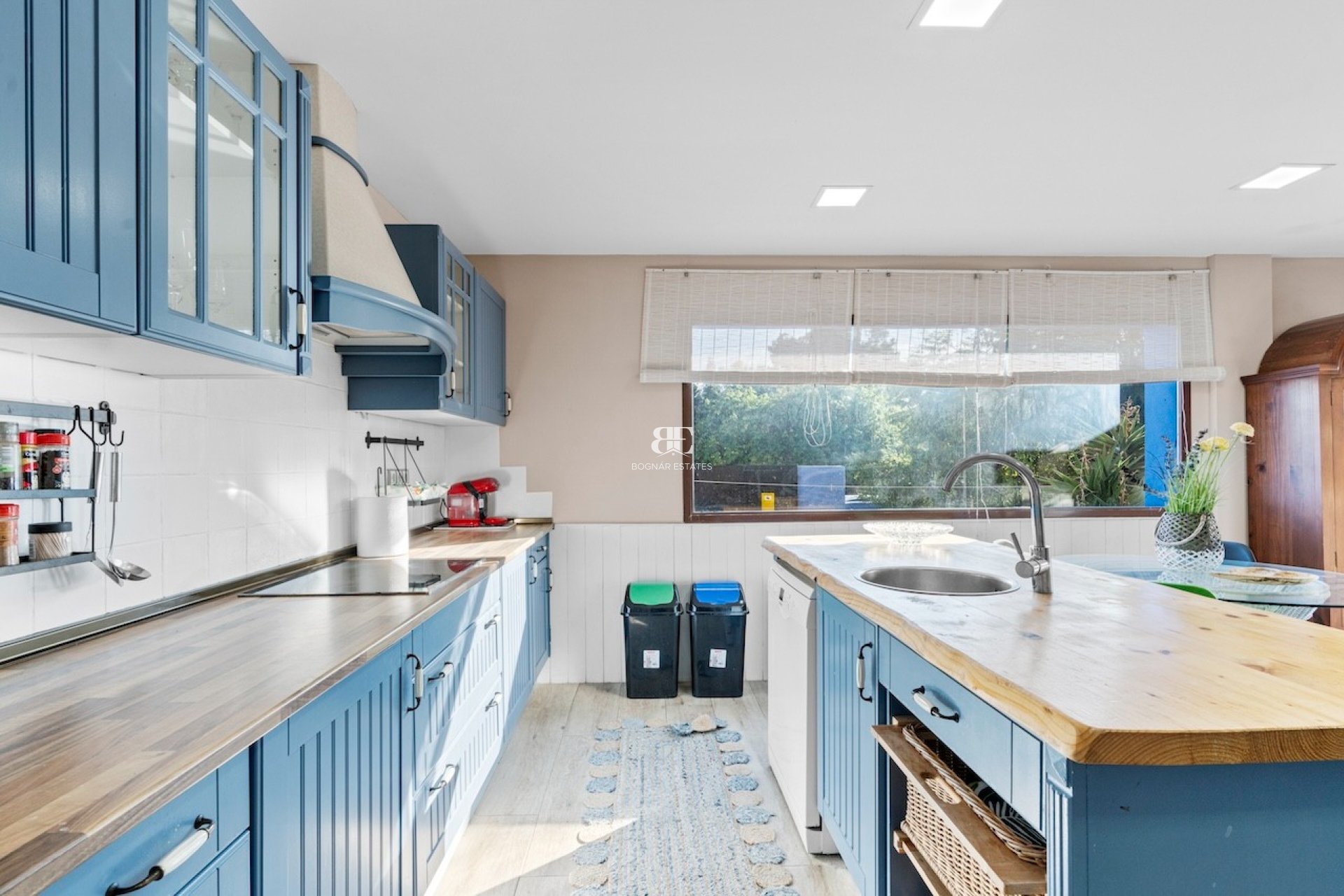 Resale - Villa -
Santa Pola - El Poble Llevanti