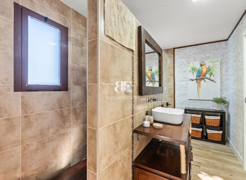 Resale - Villa -
Santa Pola - El Poble Llevanti