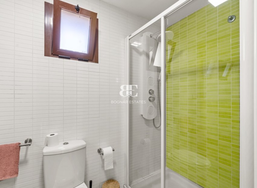 Resale - Villa -
Santa Pola - El Poble Llevanti