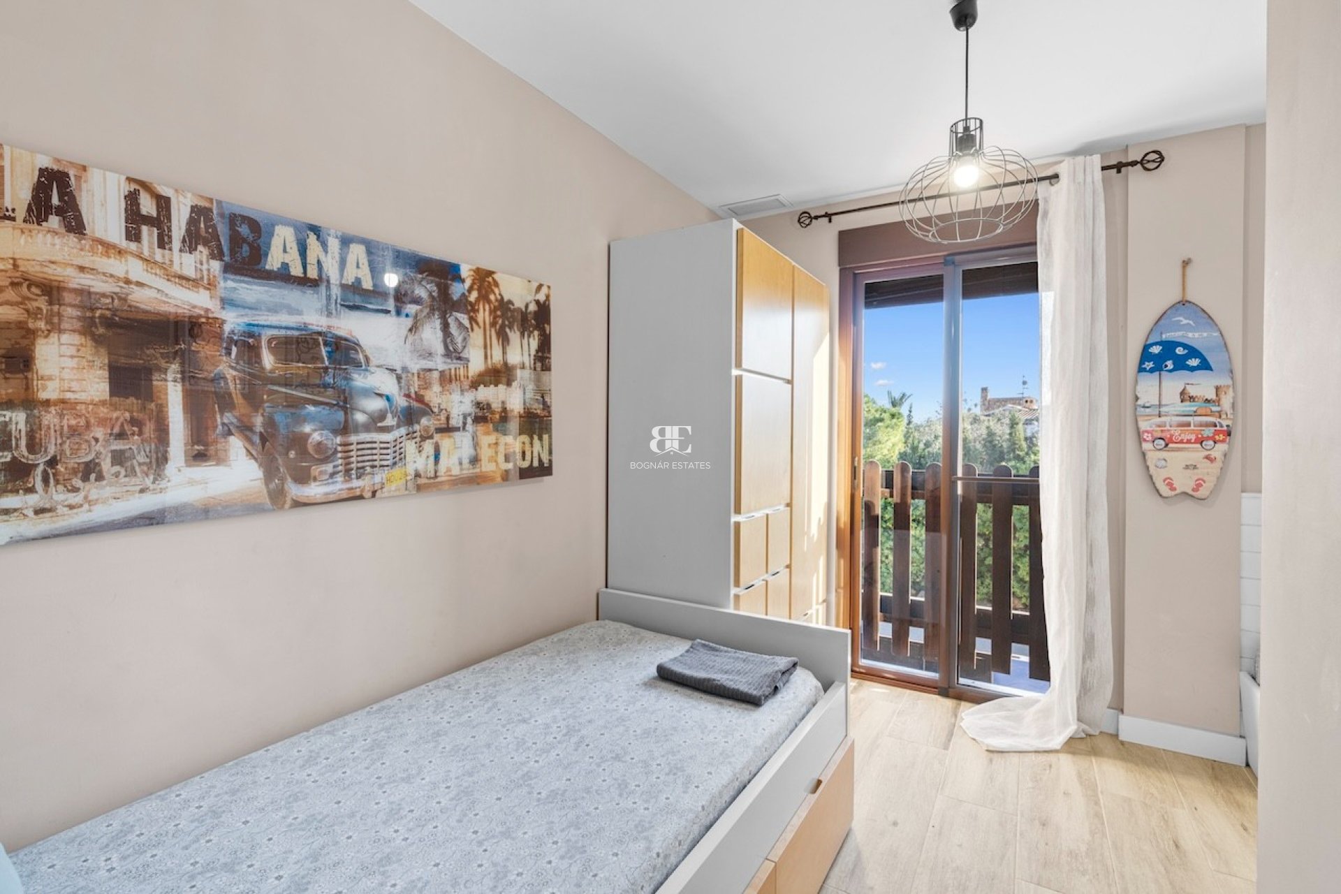 Resale - Villa -
Santa Pola - El Poble Llevanti