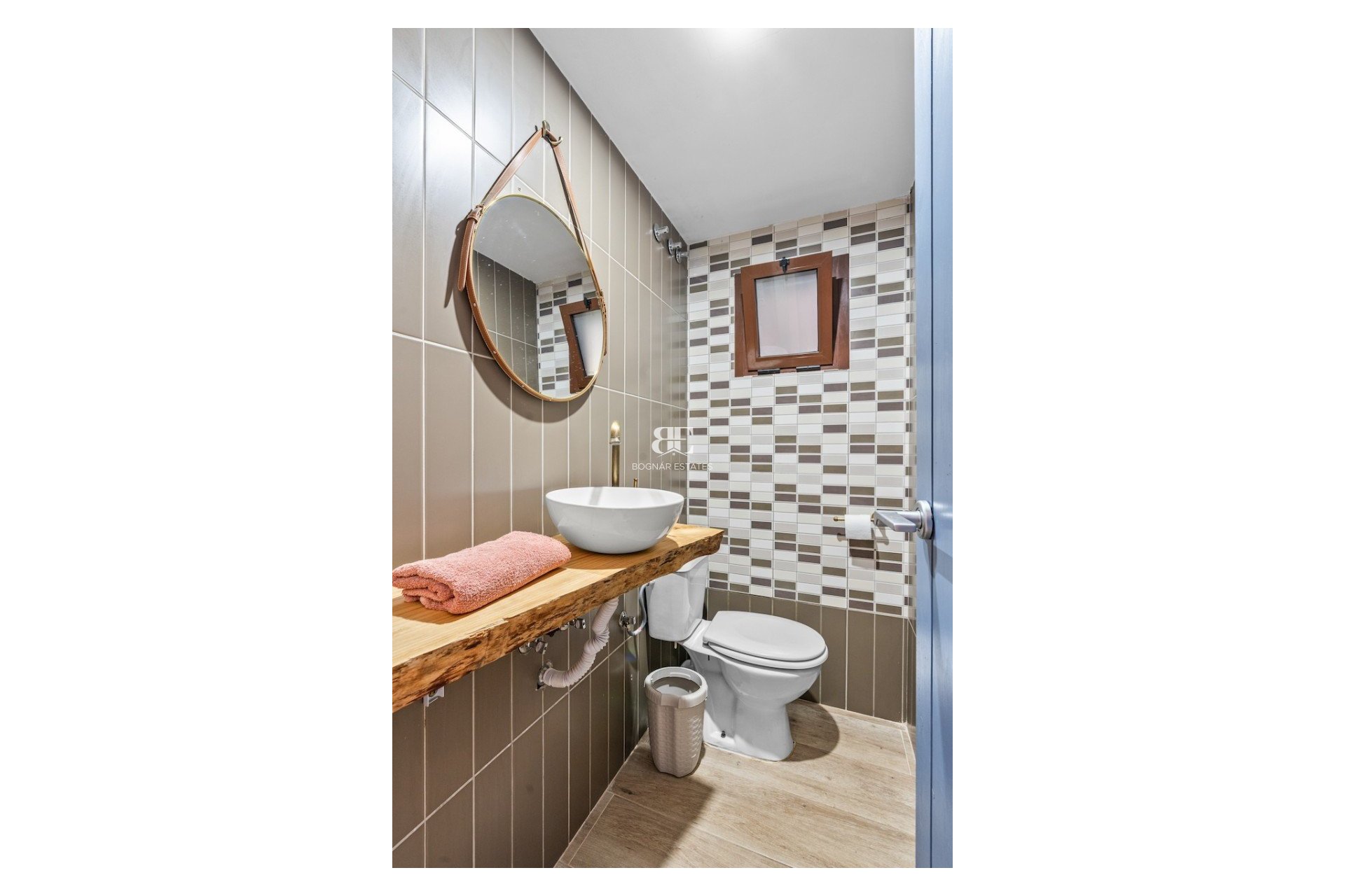 Resale - Villa -
Santa Pola - El Poble Llevanti