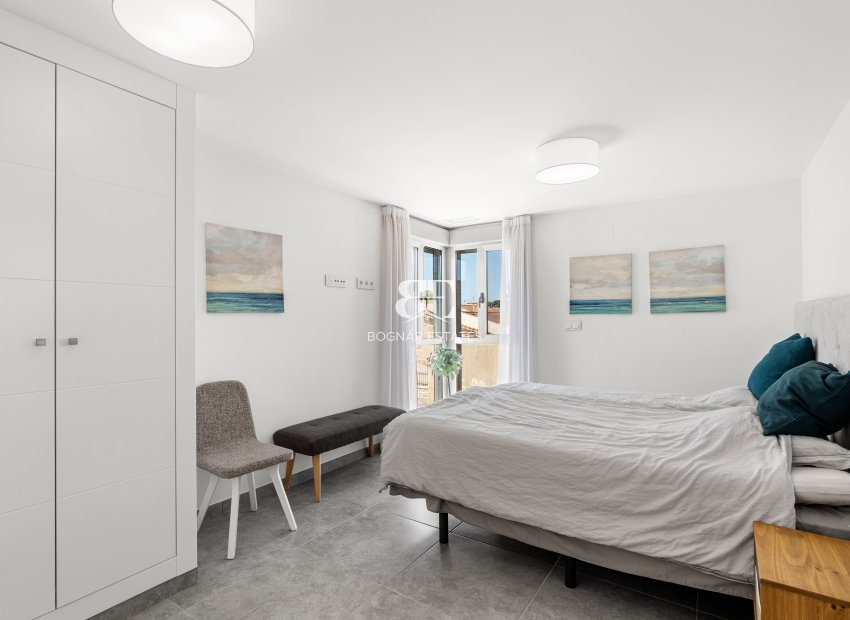 Resale - Villa -
Santiago de la Ribera - Zona de la playa