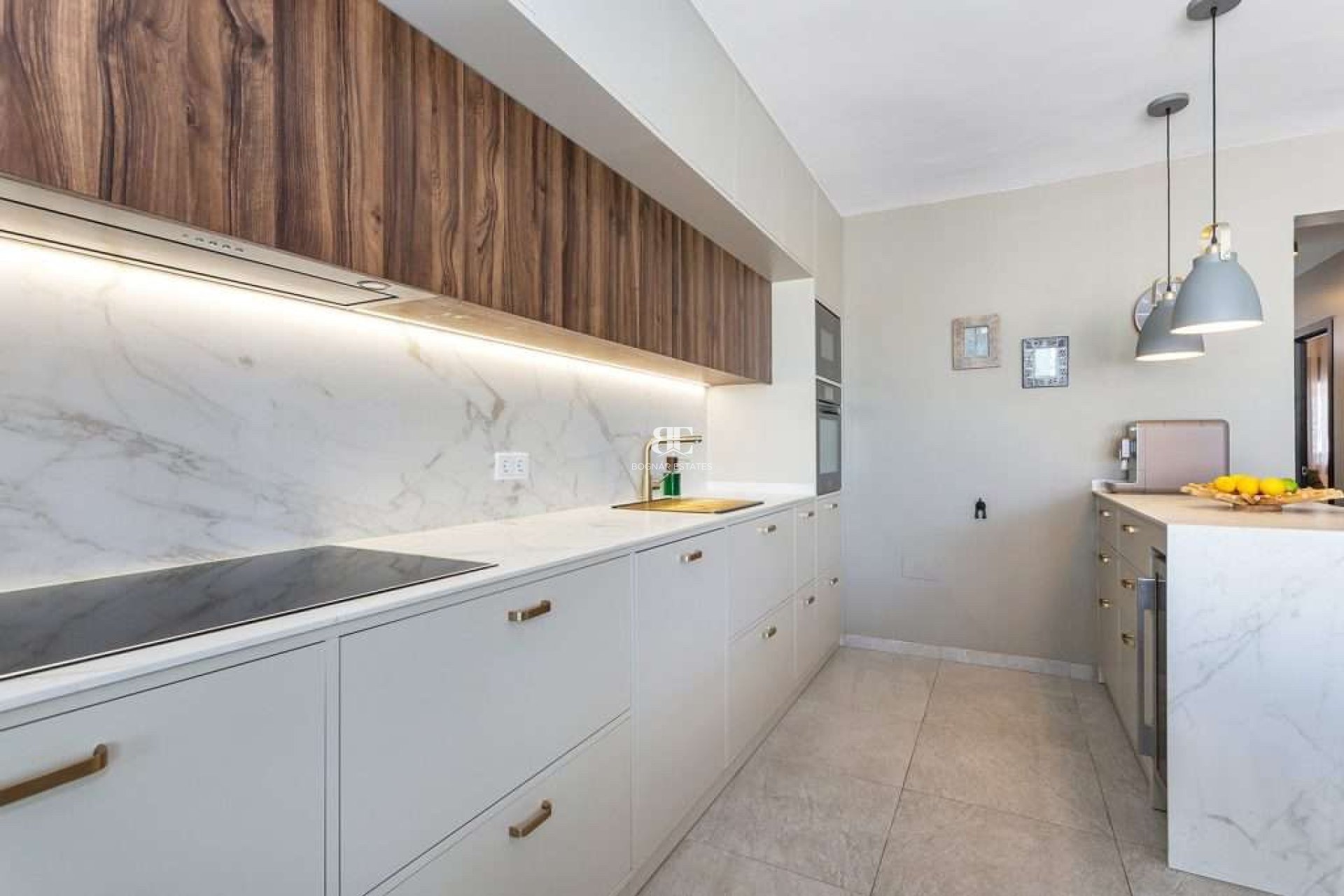 Resale - Villa / Semi-detached Villa -
Torrevieja - Torreta Florida