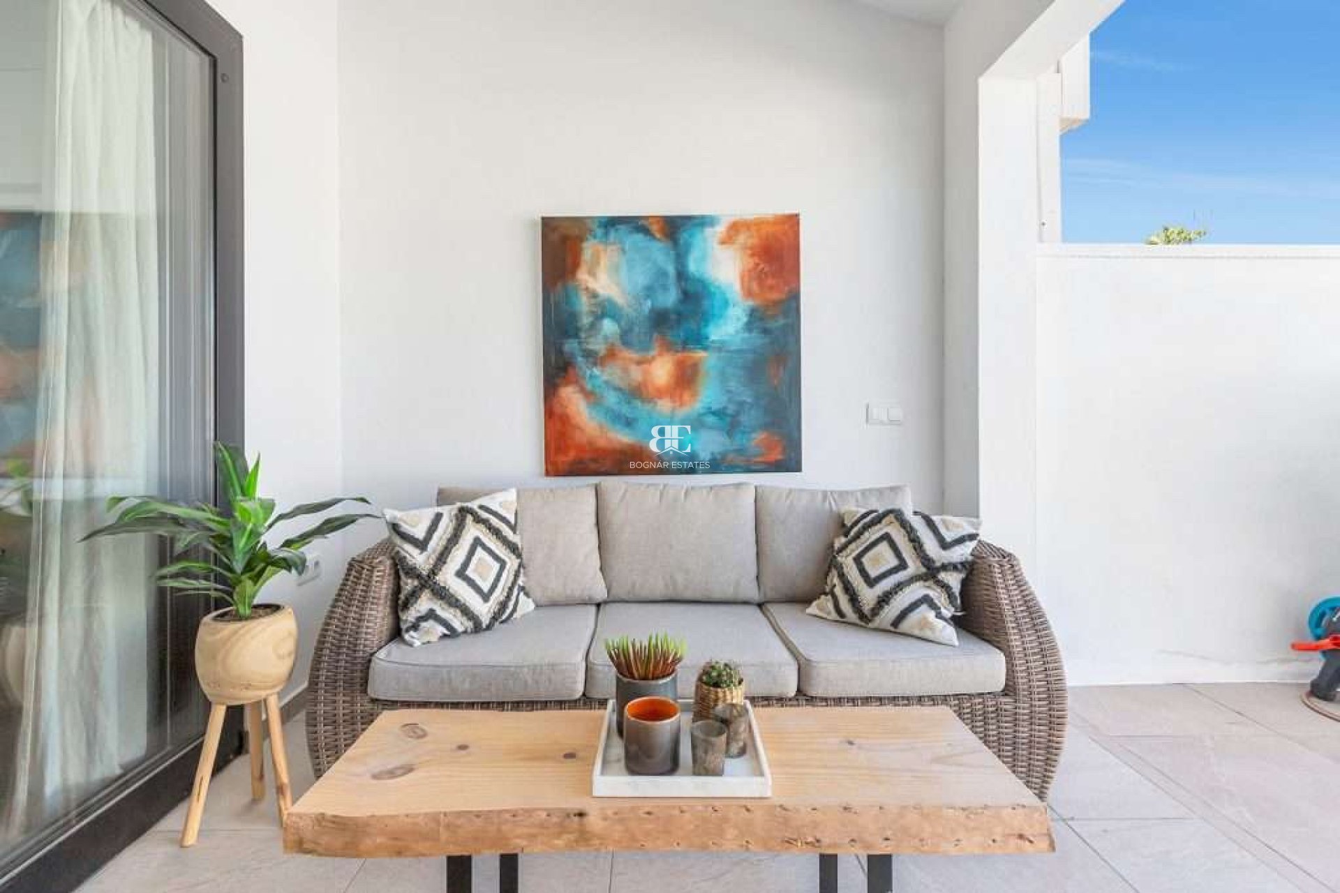 Resale - Villa / Semi-detached Villa -
Torrevieja - Torreta Florida