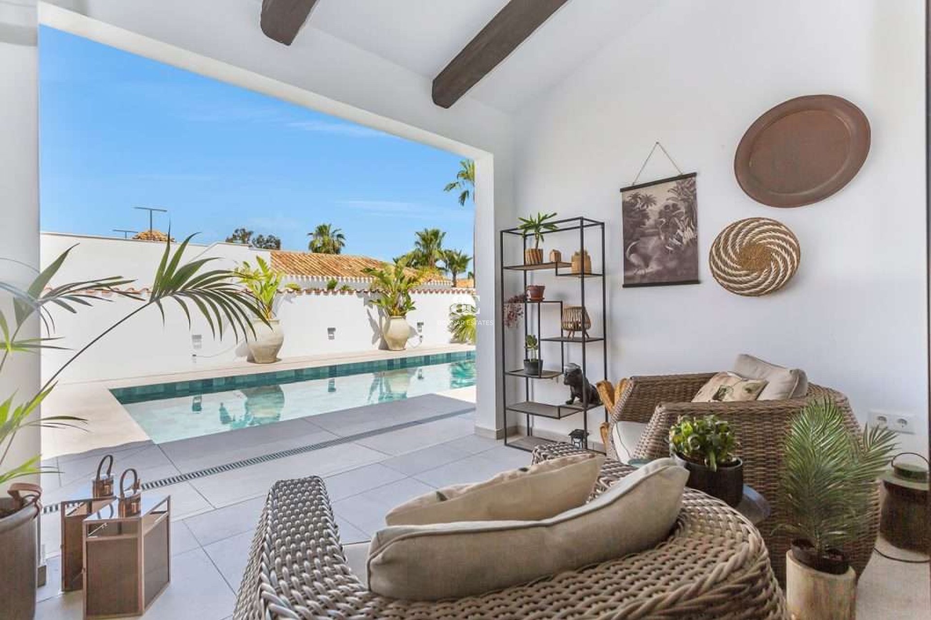 Resale - Villa / Semi-detached Villa -
Torrevieja - Torreta Florida