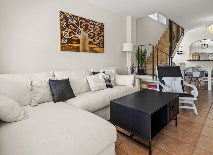 Resale - Villa -
Torre de la Horadada - Pueblo Latino