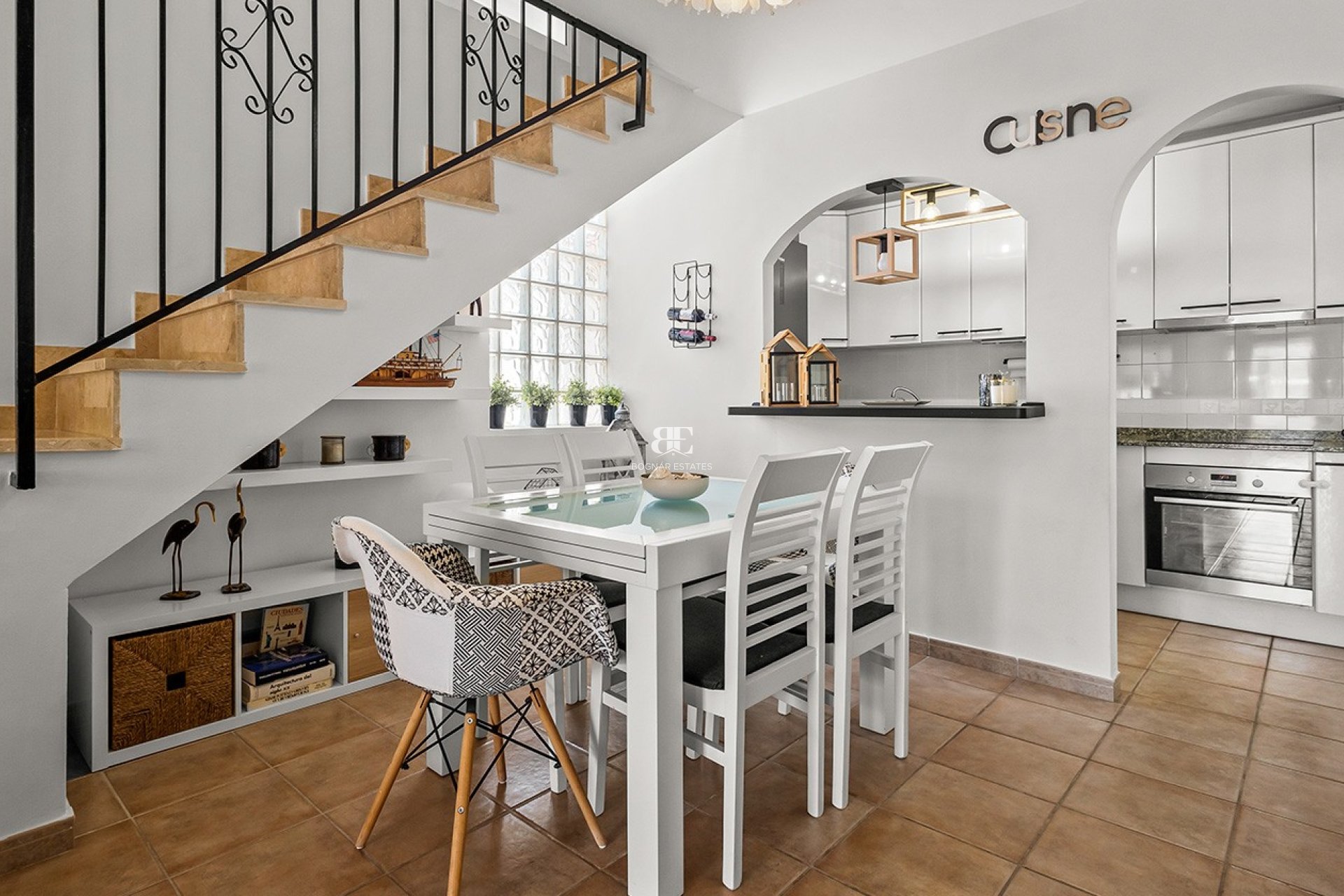 Resale - Villa -
Torre de la Horadada - Pueblo Latino