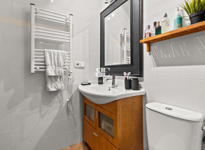 Resale - Villa -
Torre de la Horadada - Pueblo Latino