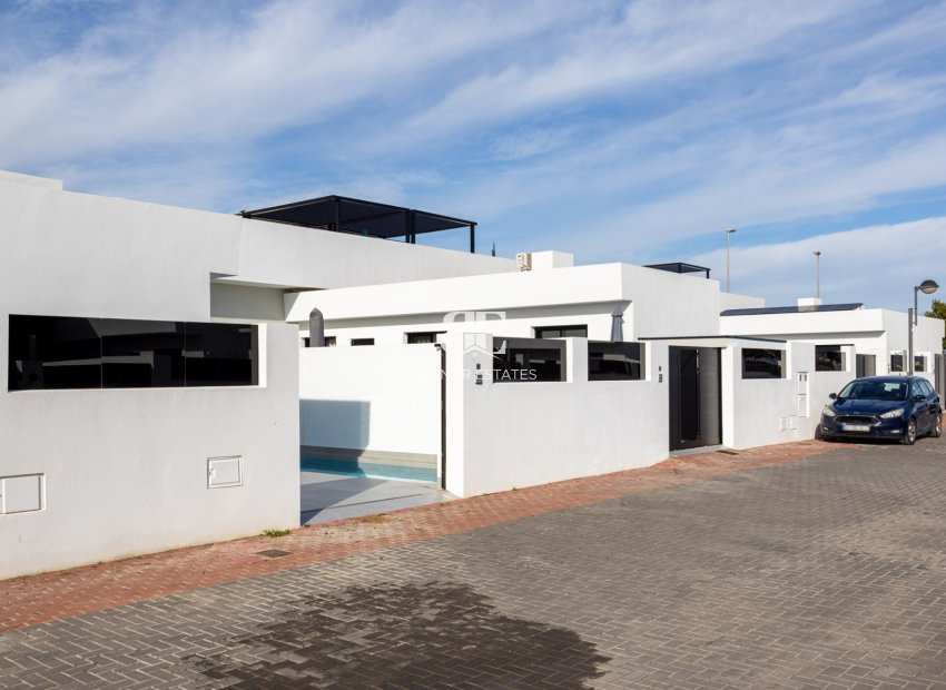 Resale - Villa -
Torre Pacheco - Roldán