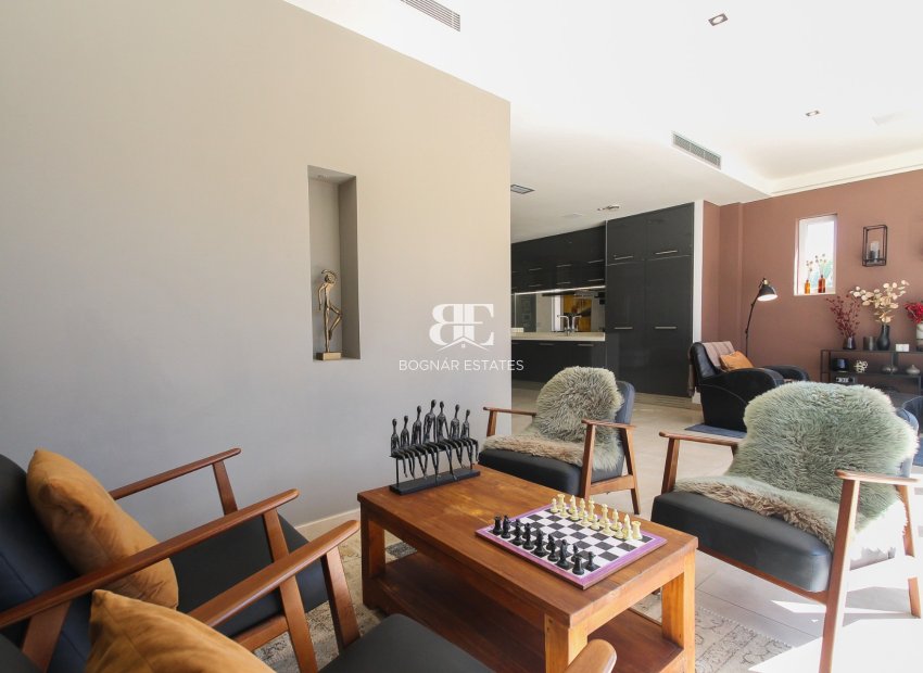 Resale - Villa -
Torrevieja - Aguas Nuevas