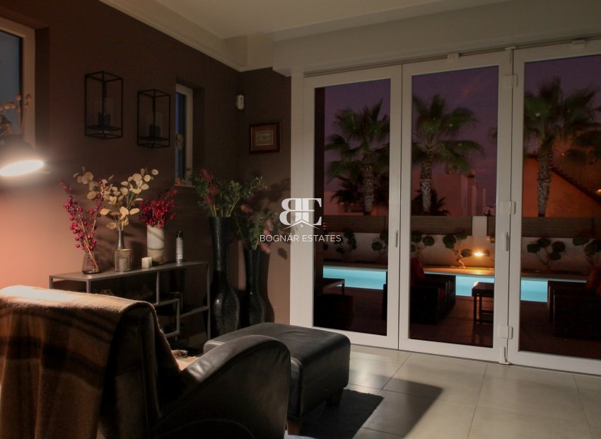 Resale - Villa -
Torrevieja - Aguas Nuevas