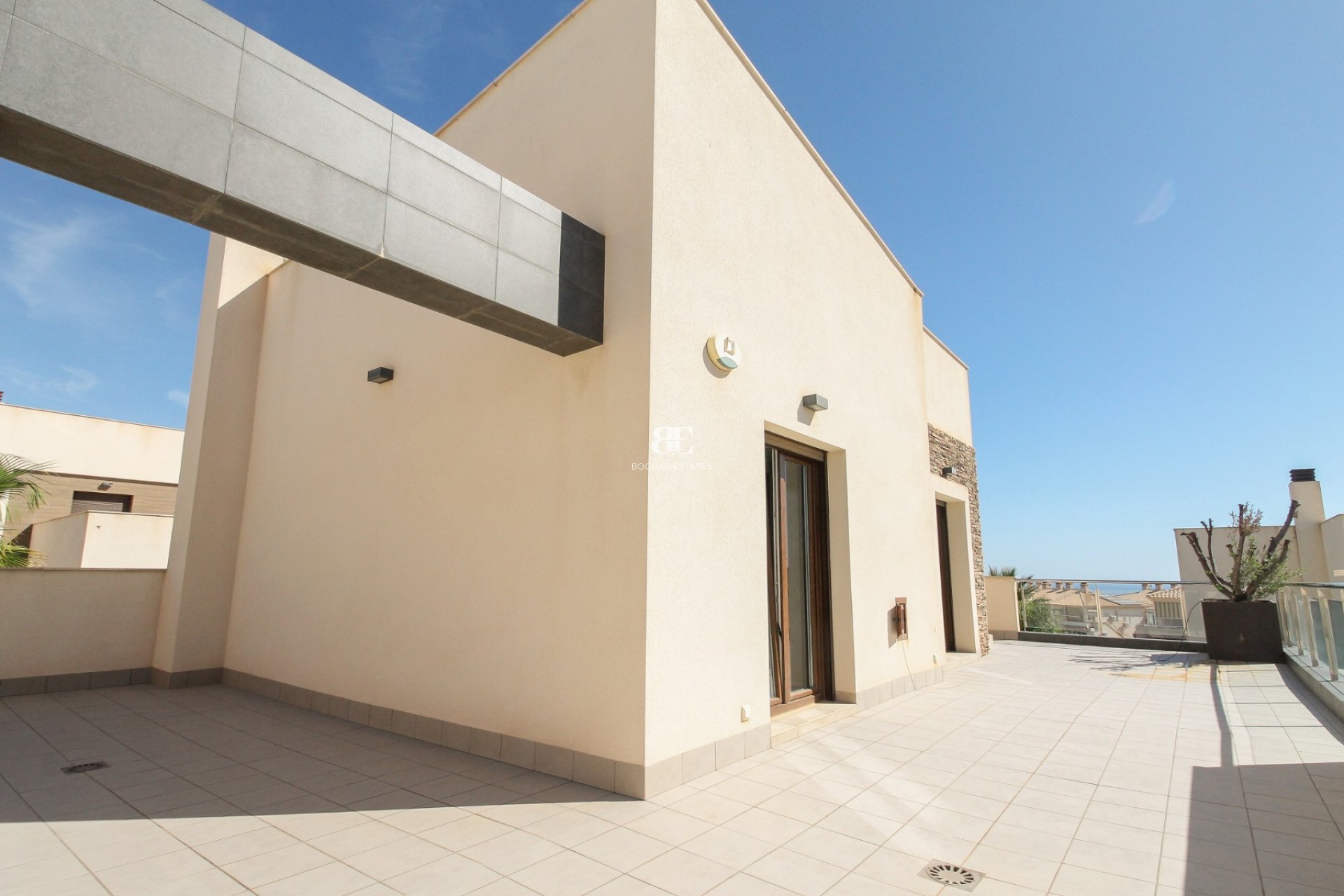 Resale - Villa -
Torrevieja - Aguas Nuevas