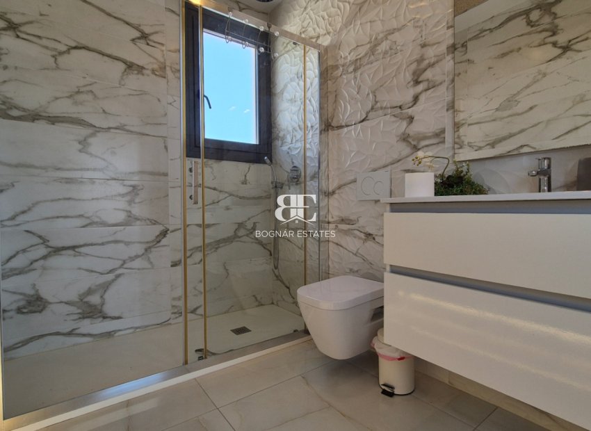 Resale - Villa -
Torrevieja - Costa Blanca Sur