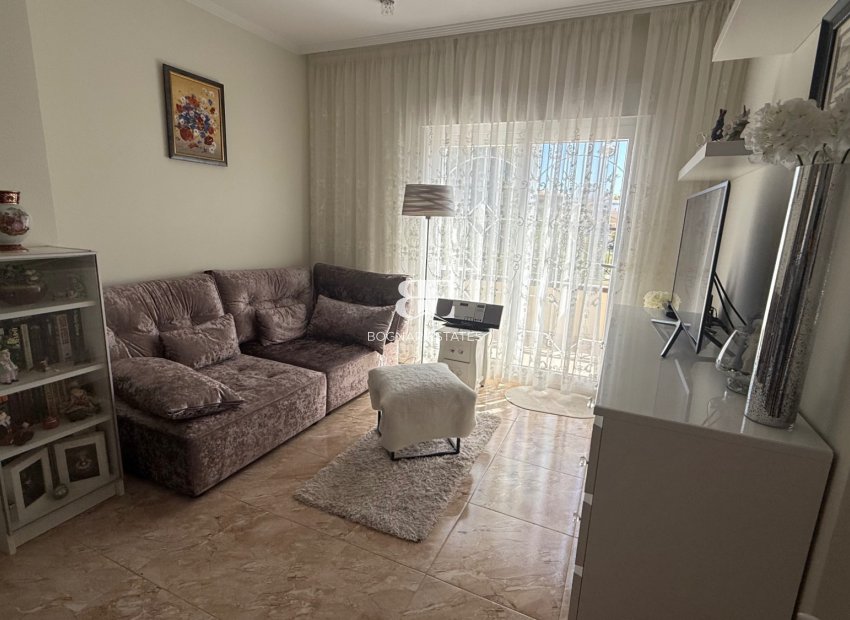 Resale - Villa -
Torrevieja - Costa Blanca Sur