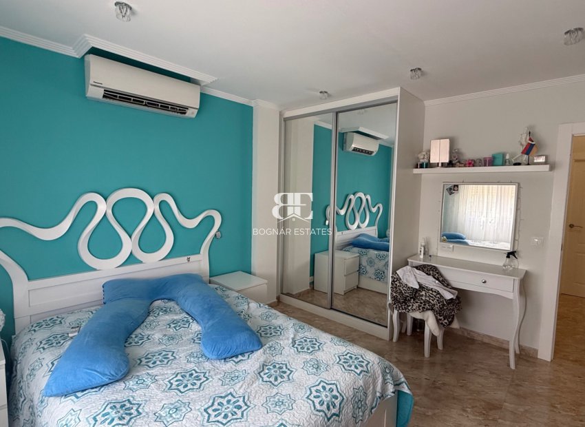 Resale - Villa -
Torrevieja - Costa Blanca Sur