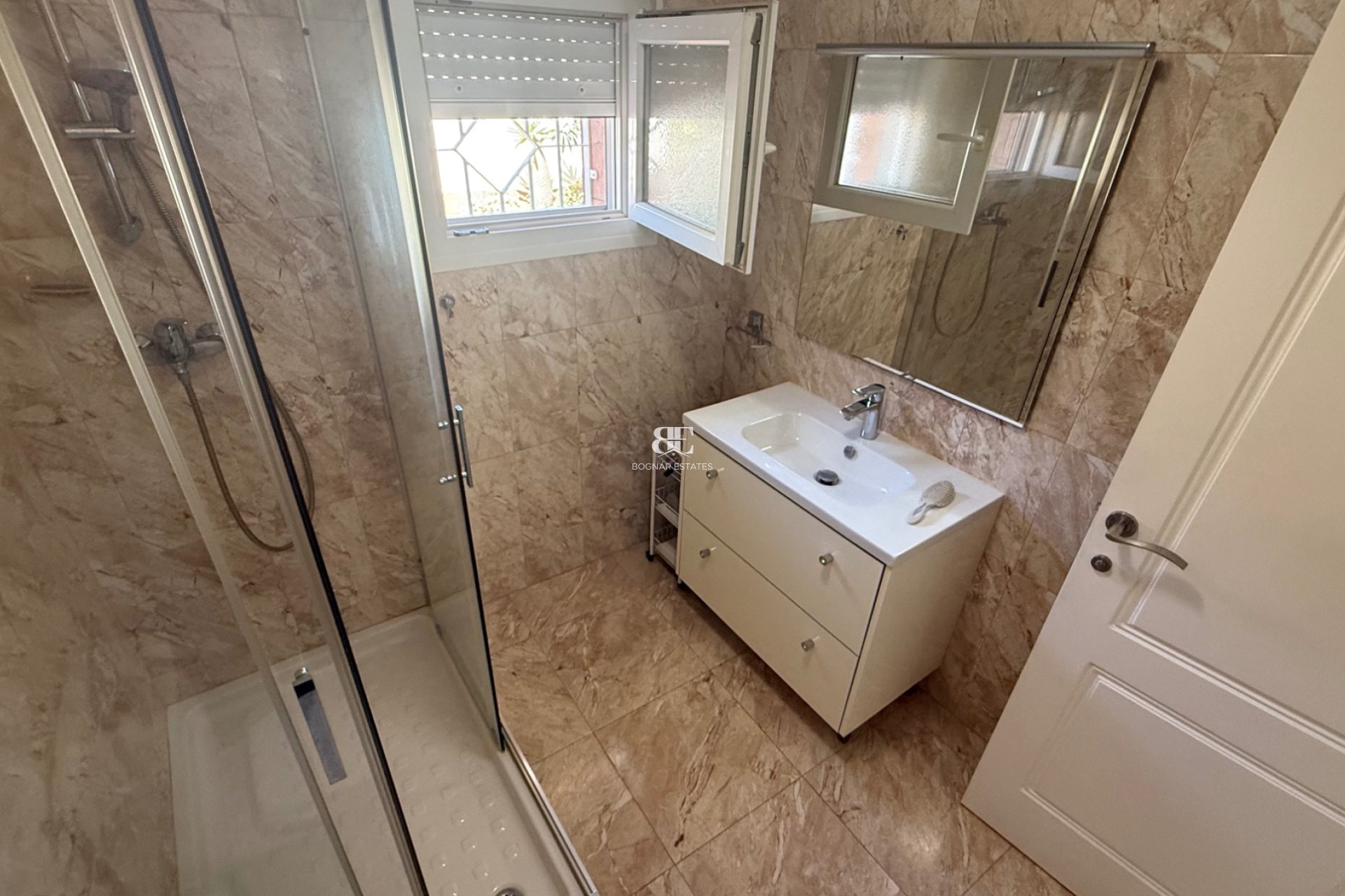 Resale - Villa -
Torrevieja - Costa Blanca Sur