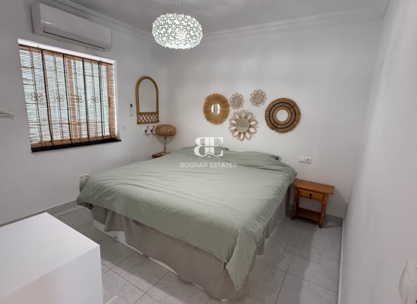 Resale - Villa -
Torrevieja - Costa Blanca Sur