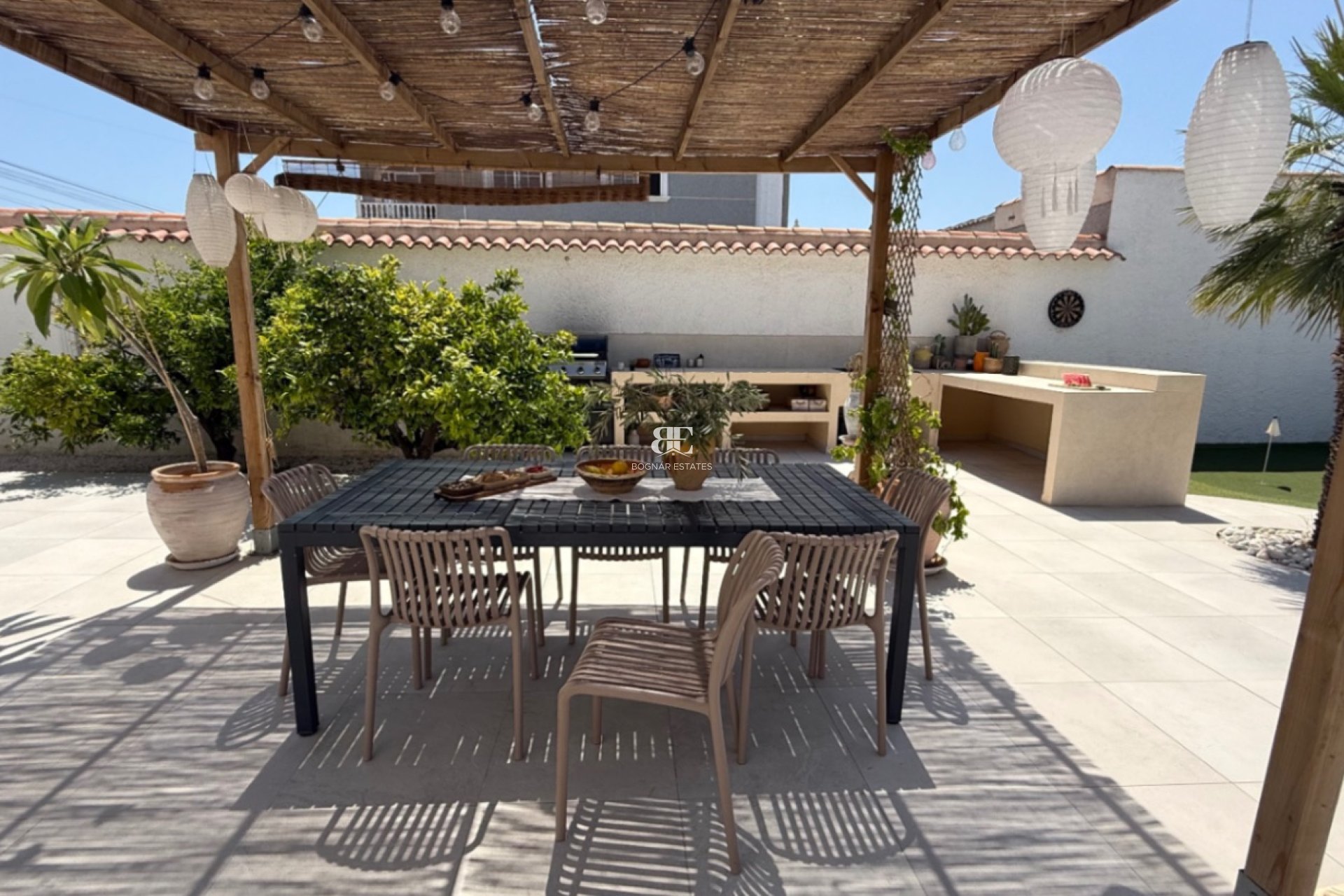Resale - Villa -
Torrevieja - Costa Blanca Sur