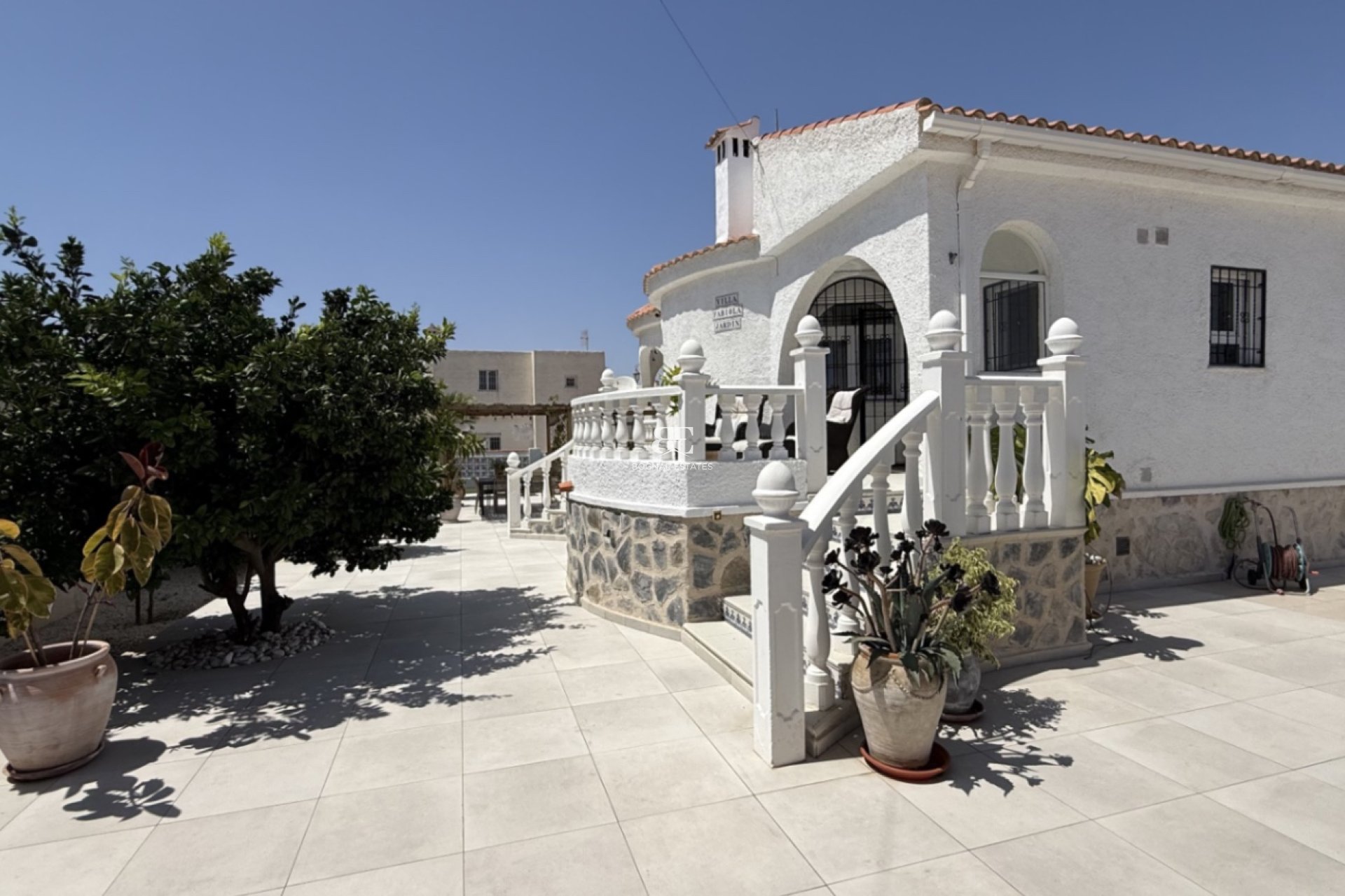 Resale - Villa -
Torrevieja - Costa Blanca Sur