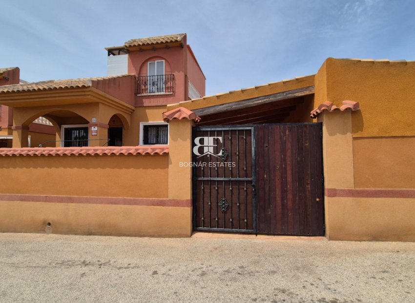 Resale - Villa -
Torrevieja - Costa Blanca