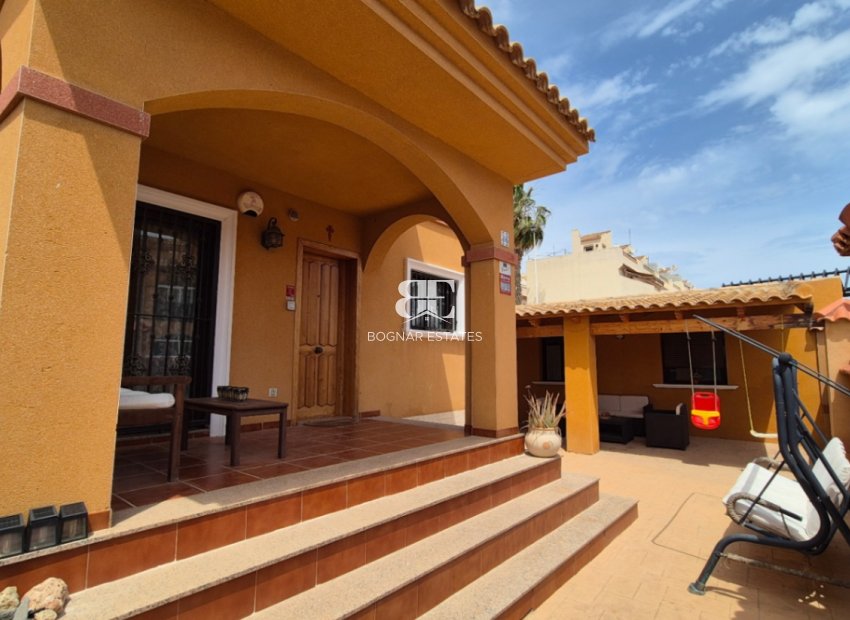 Resale - Villa -
Torrevieja - Costa Blanca