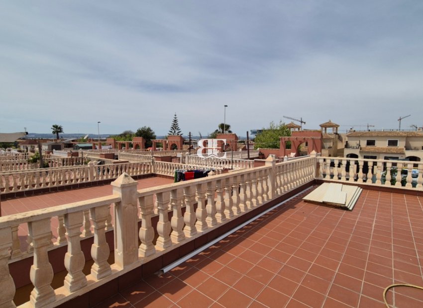 Resale - Villa -
Torrevieja - Costa Blanca