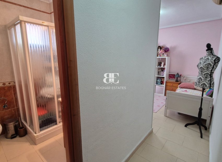 Resale - Villa -
Torrevieja - Costa Blanca